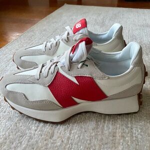 New Balance 327  Red/White NWT spotless!